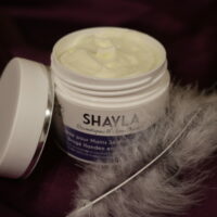 CREME-SHAYLA-COSMETIQUES-NATURELS-ET-BIO-_-CREME-POUR-MAINS-SECHES-et-ongles-fabrication-belge-1-scaled.jpg