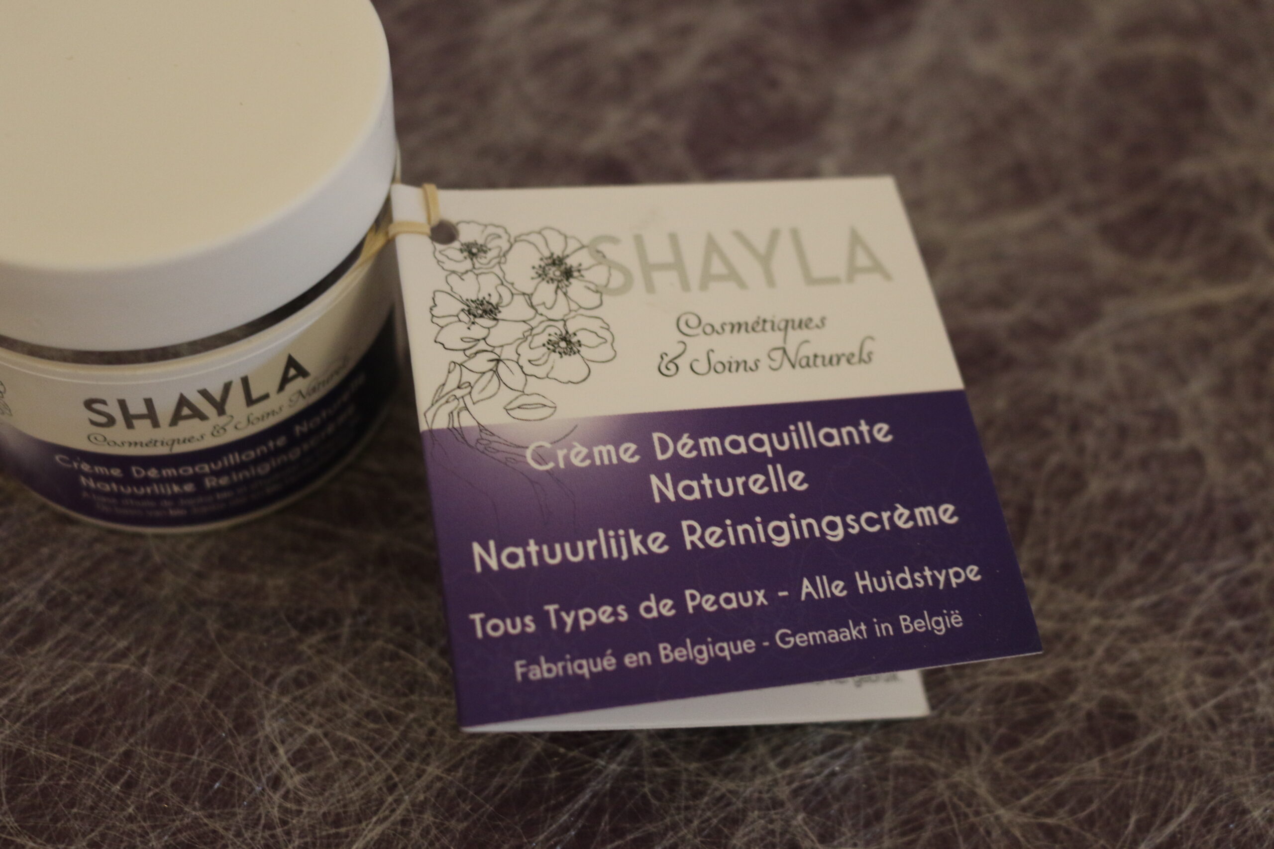 SHAYLA -Soins naturels cosmetique-fabrication Belge - créatrice Isabella Delle Castelle - creme demaquillante naturelle pour tous type de peaux