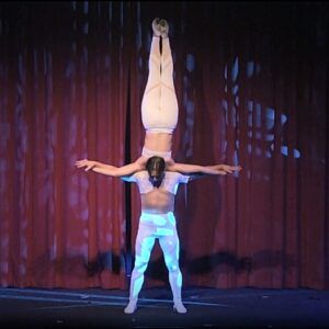 L'Agence Artistique Shayla vous propose des spectactes de portés acrobatiques