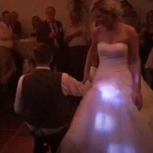 shayla-school-danse-de-couple-pour-mariage-belgique-3.jpg 17 avril 202216 Ko 637 pixels