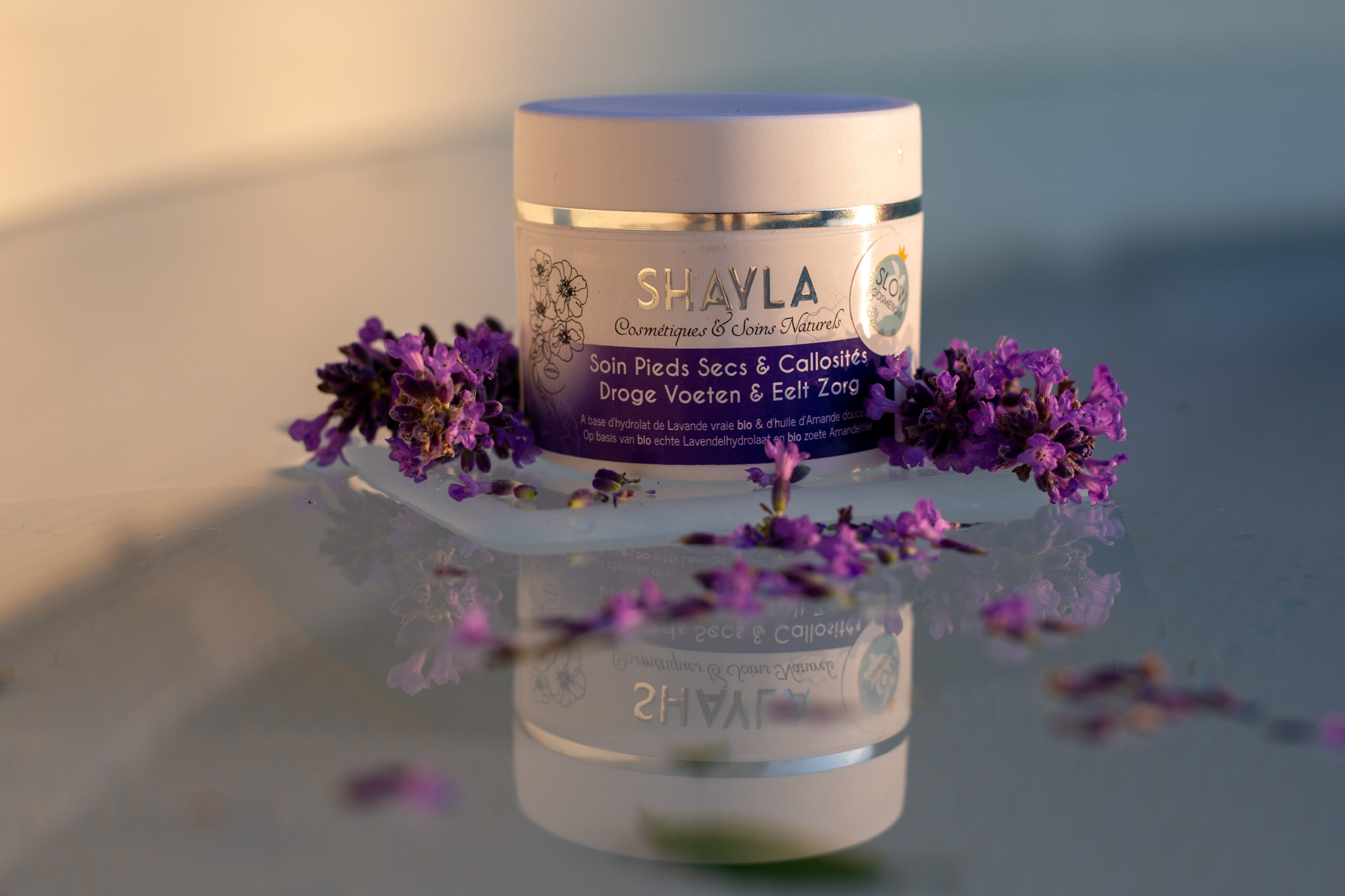 shayla-cosmetiques-naturels-et-belges-creme-pieds-secs-et-callosites-1- pour professionnels et particuliers